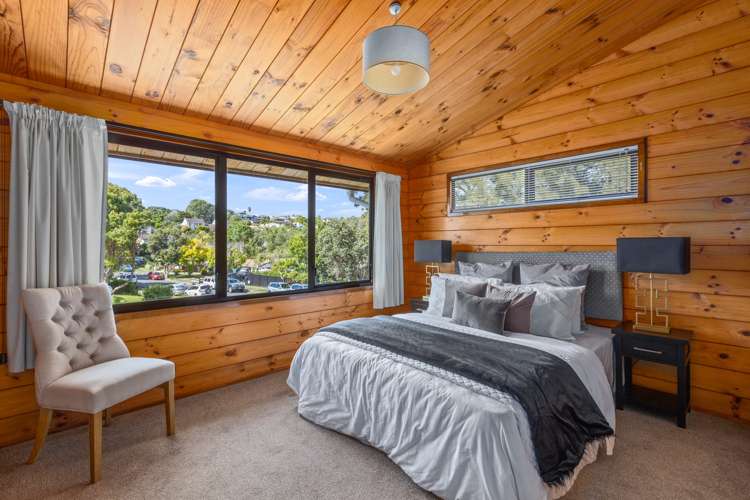 2 Morlie Place Torbay_12