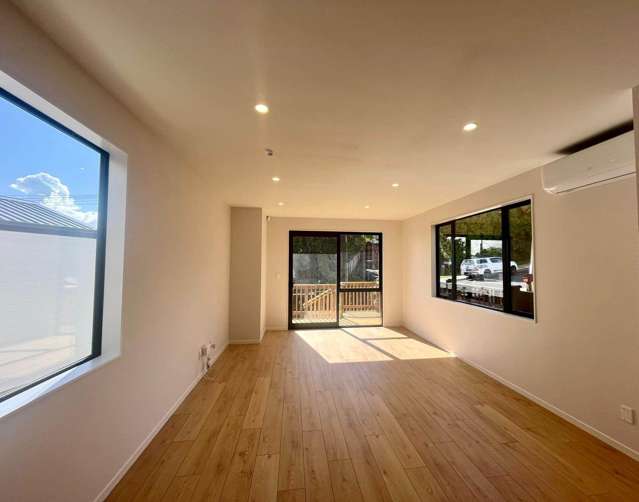 2/44 Sylvan Crescent Te Atatu South_2