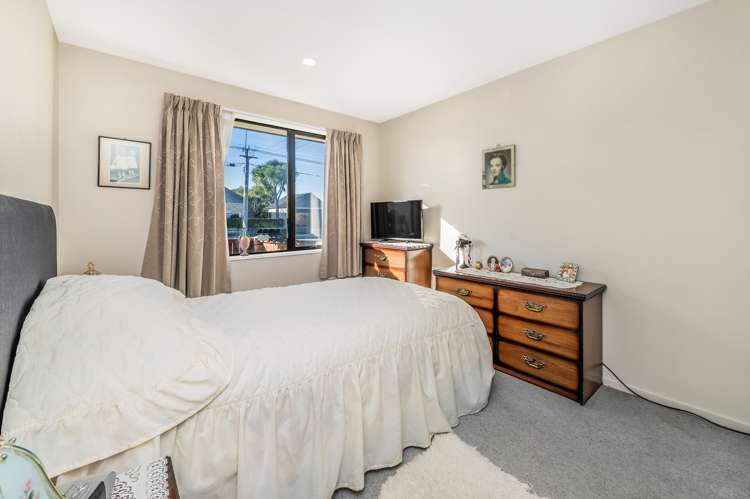 1/191 Gayhurst Road Dallington_9