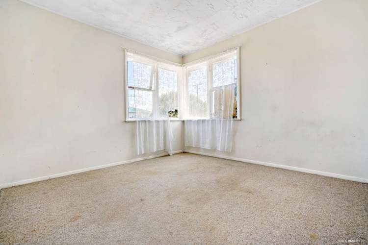 104 Fisher Crescent Otara_9