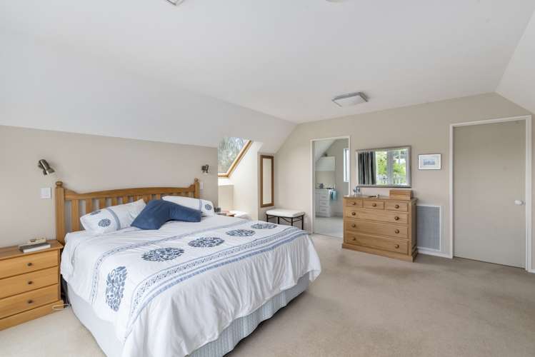 21 Atkinson Avenue Otaki Beach_14