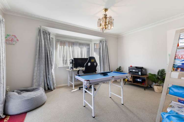 84 Mirrabooka Avenue Botany Downs_13