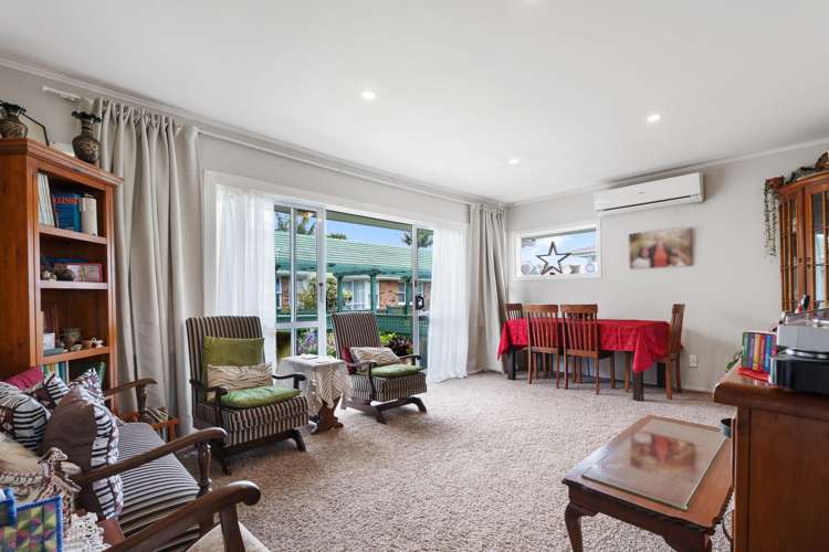 2/53 Kings Road Panmure_3