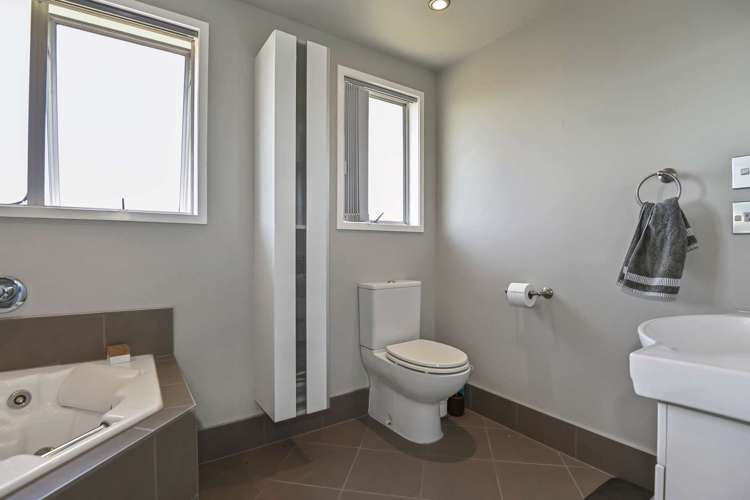 2 Mclean Terrace Waipukurau and Surrounds_18