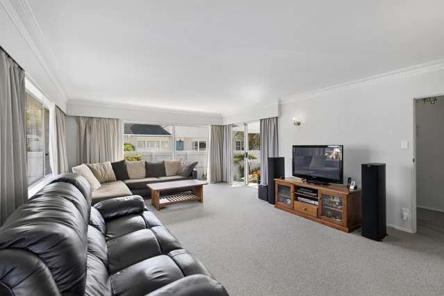 27 St Columbans Grove Boulcott_4