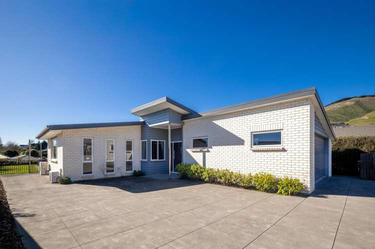 74 Washbourn Drive_0