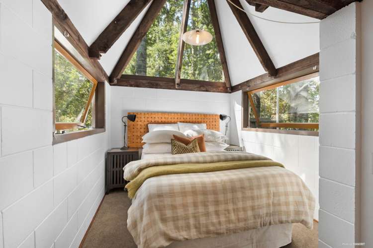 54 Park Hill Road Birkenhead_9