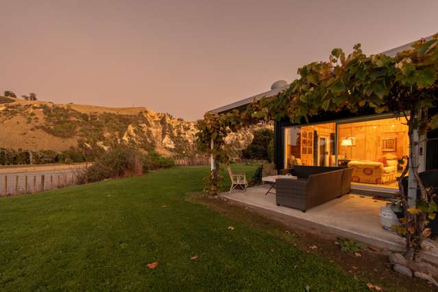 161 E and H Rowes Road Hunterville_2