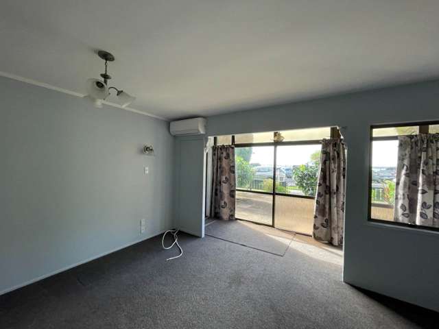 2/18 Cliff Road Tauranga Central_2