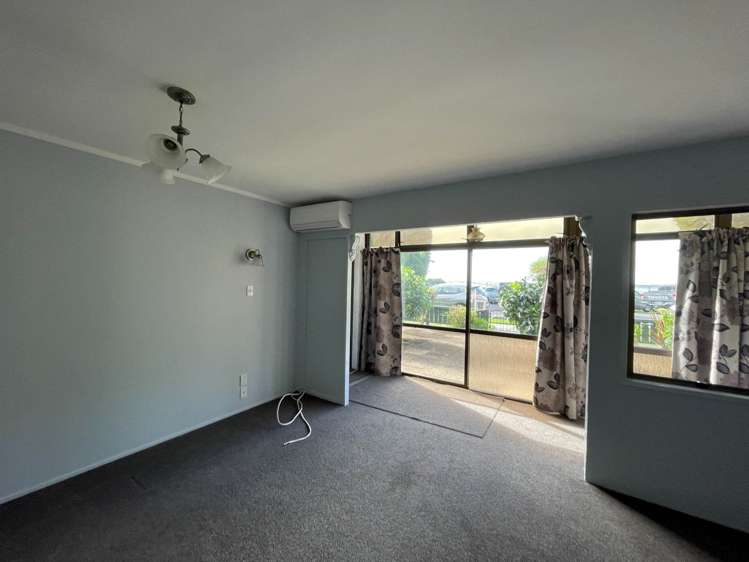 2/18 Cliff Road Tauranga Central_2