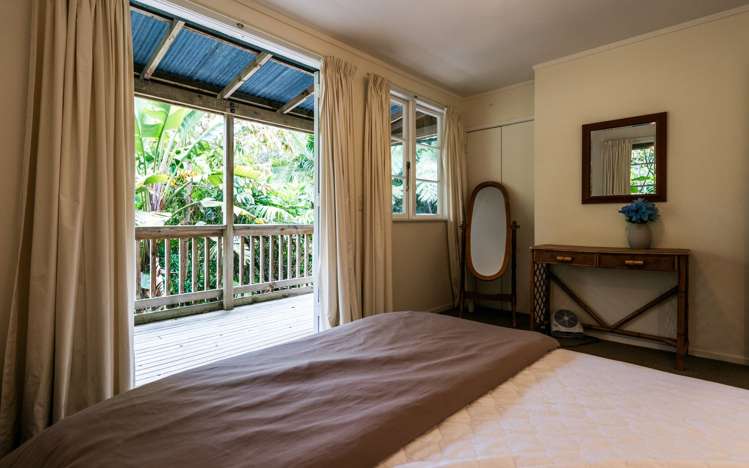 211 Ocean View Road Oneroa_10