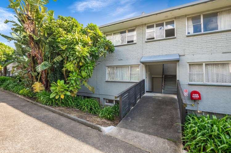 2/149 Ladies Mile Ellerslie_11