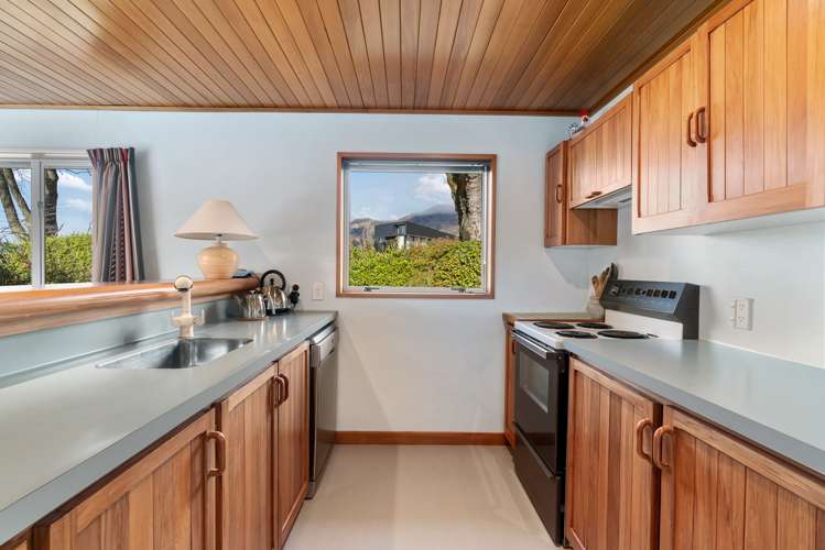 15b Heuchan Lane Wanaka_8