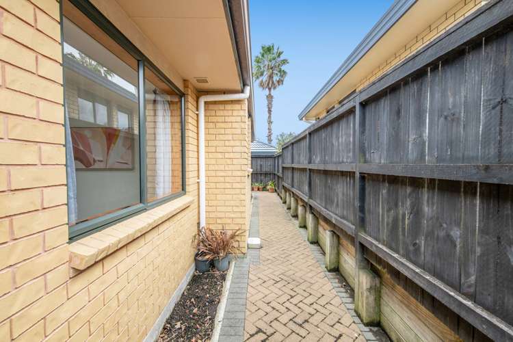 4 Red Hibiscus Road Stanmore Bay_22