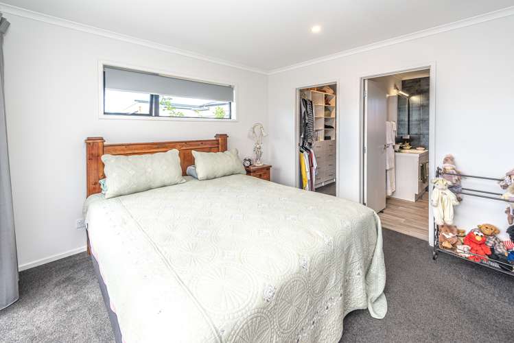 20 Magnolia Crescent Tawhero_9