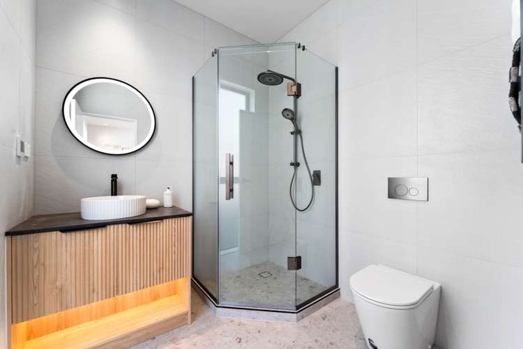 40 Awanui Road Red Beach_18