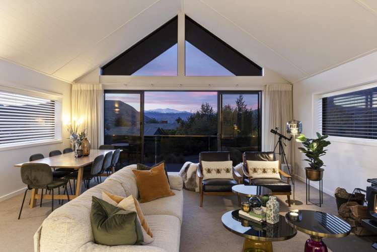 37 McAdam Drive Jacks Point_24