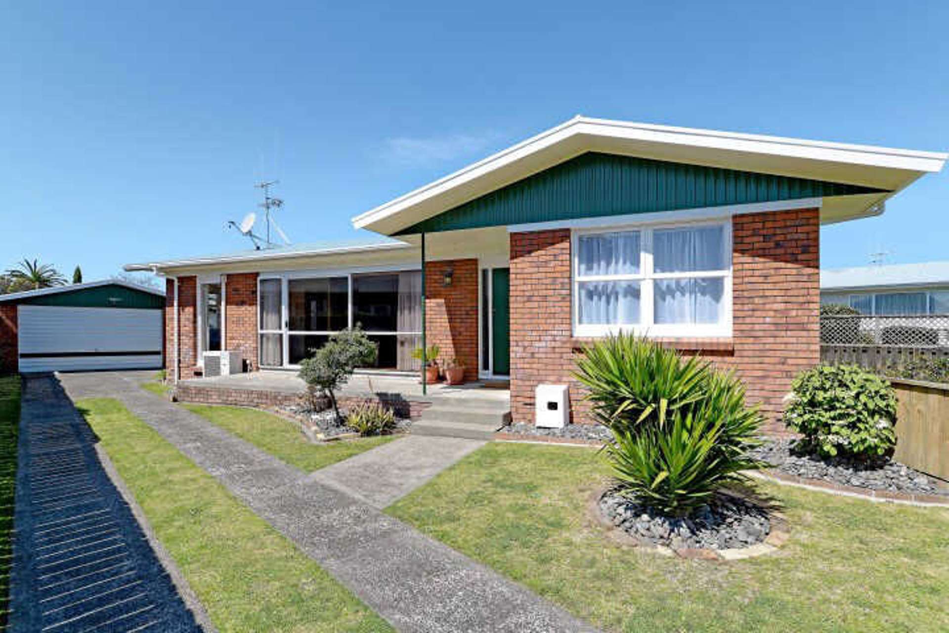 18 Clematis Avenue Pukete_0