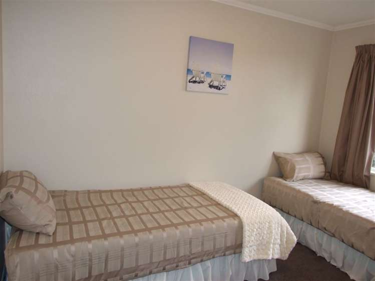 33a Easther Crescent Kew_9