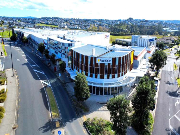 4F/20 Central Boulevard Silverdale_1