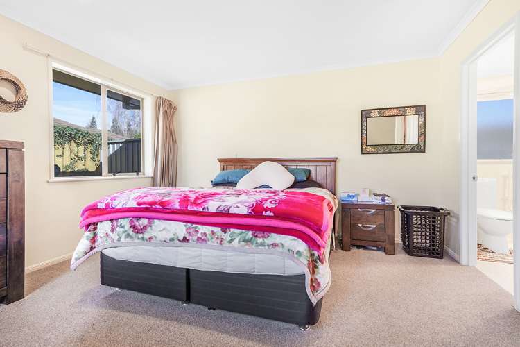 101 Dixon Road Glenview_7