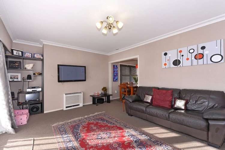 1/6 Devon Street Stoke_5