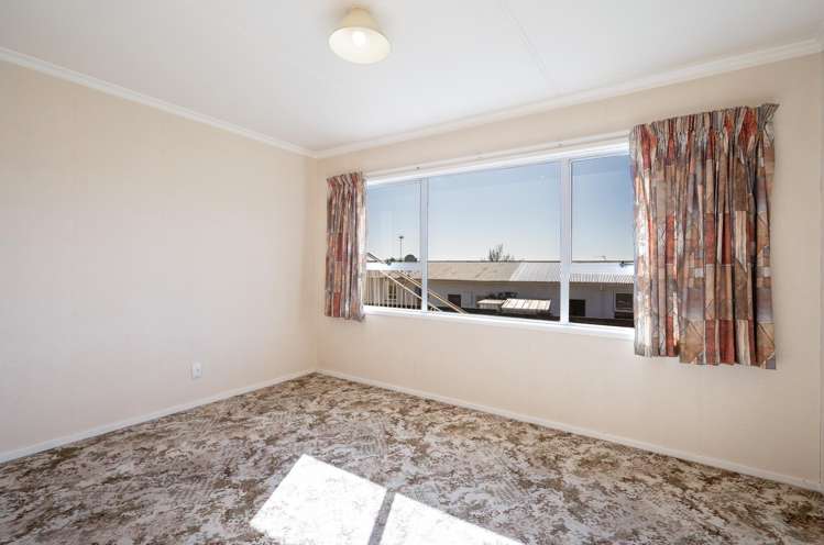 28 Churchill Avenue Richmond_14