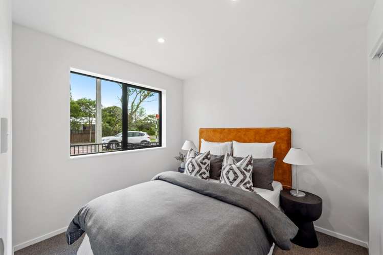 357 Glengarry Road Glen Eden_2