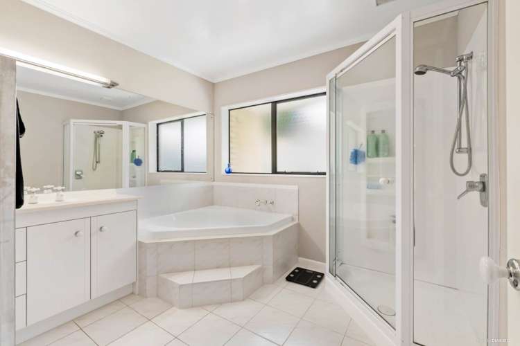 8 Chiania Place Somerville_16