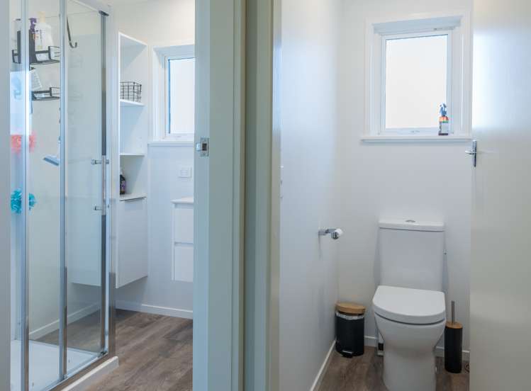 26 Keats Crescent Stoke_13