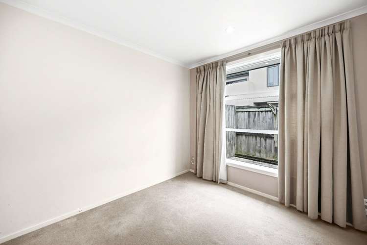 62D Campbell Street 1067_5