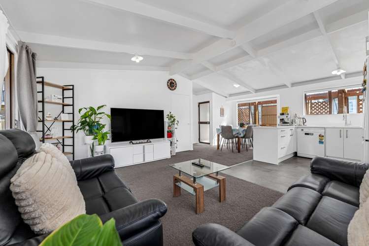 4A Gallony Avenue Massey_3