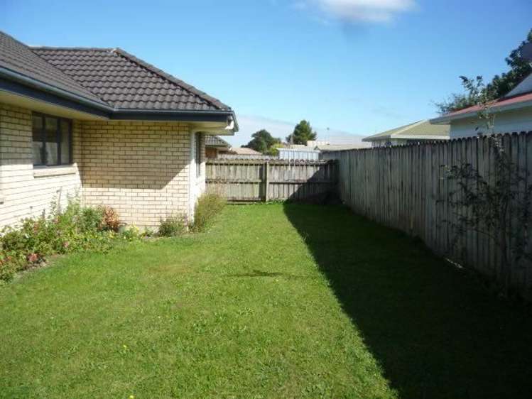 2 Yarrow Lane Papakura_3