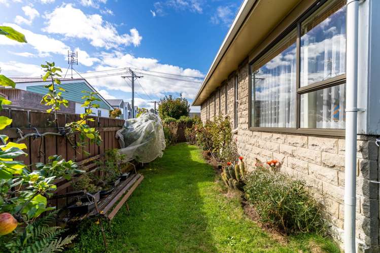 15B Baker Street Caversham_27