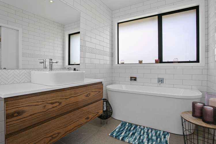 65 Alan Livingston Drive Cambridge_15