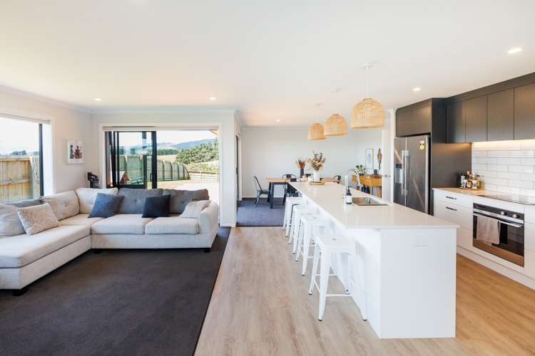 50 Atlantic Drive Fitzherbert_8