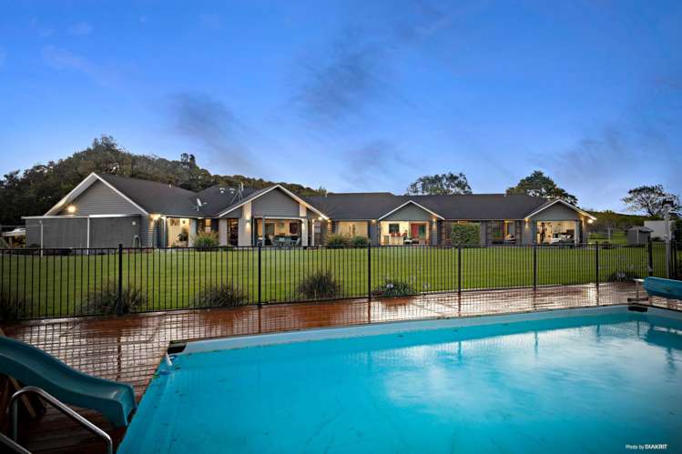 1115 Glenbrook Road Glenbrook_23