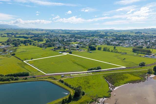 Rare 4.94ha rural opportunity