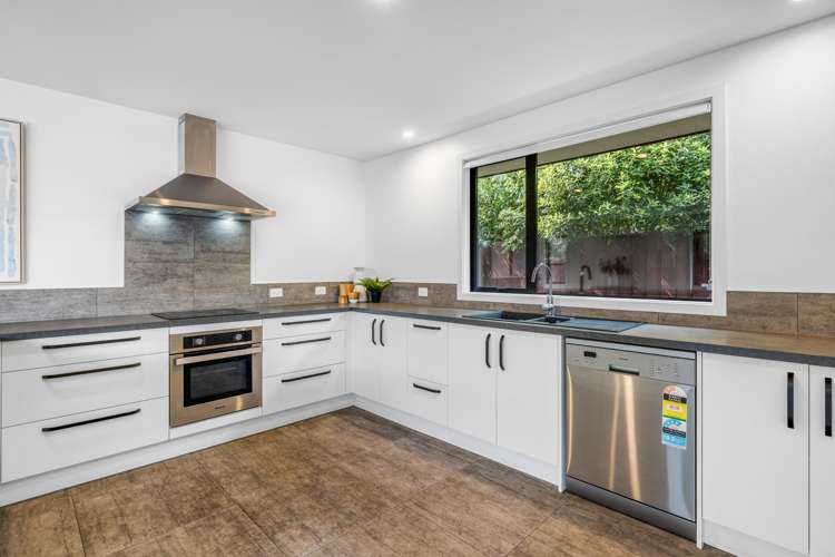 75b Vivian Street Burwood_8