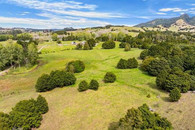 20ha land holding in a prime location