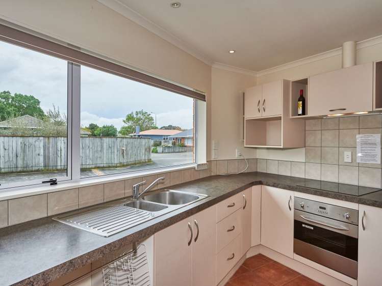 5 Barnes Court Roslyn_3