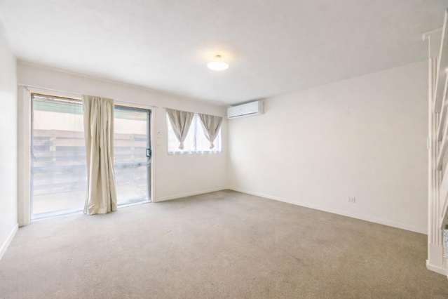 5/702 Grays Road Mahora_1
