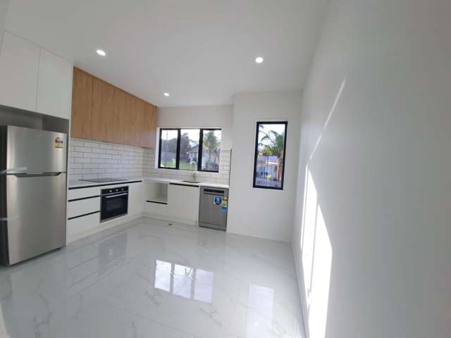 2C Taratoa Street Point England_2