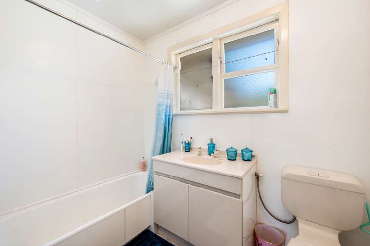 22 Bell Road Western Heights_14