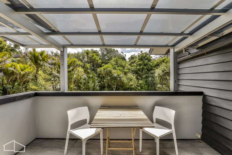 57 Staincross Street Green Bay_24