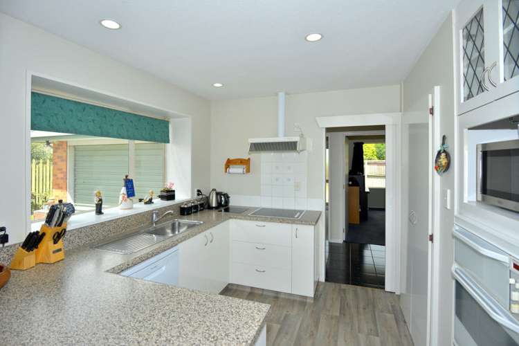 30 Peebles Drive Hei Hei_6