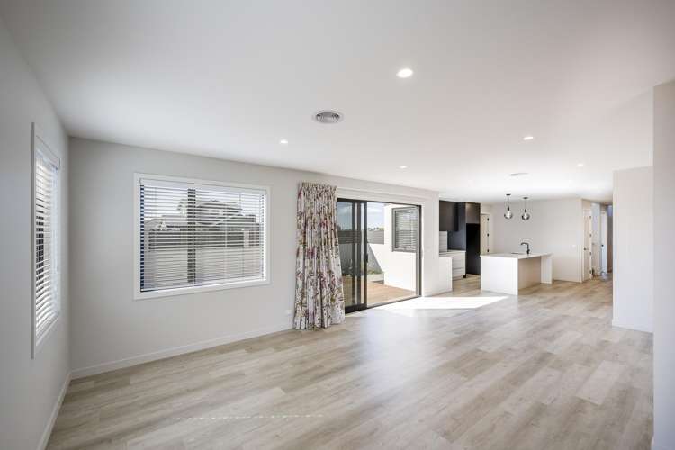 24 Aspiring Drive Poraiti_5