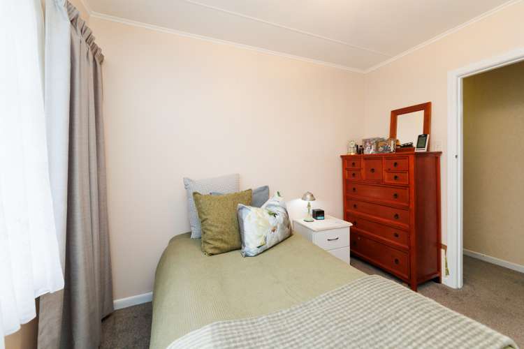 30 Churchill Avenue Feilding_16