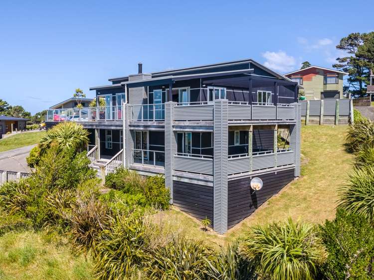 51 Balfour Crescent Castlepoint_4