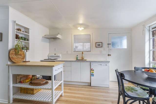 200 High Street South Carterton_2